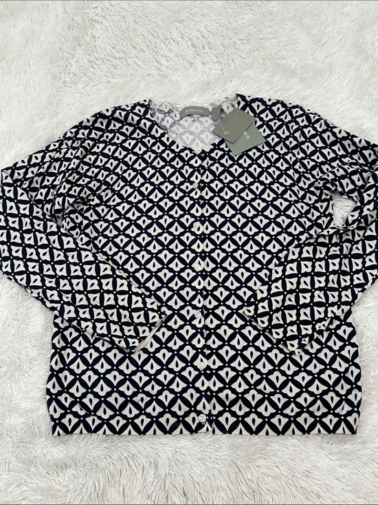 Liz Claiborne Sweaters - 🥕 NWT Liz Claiborne Silk Bend Cardigan Sweater